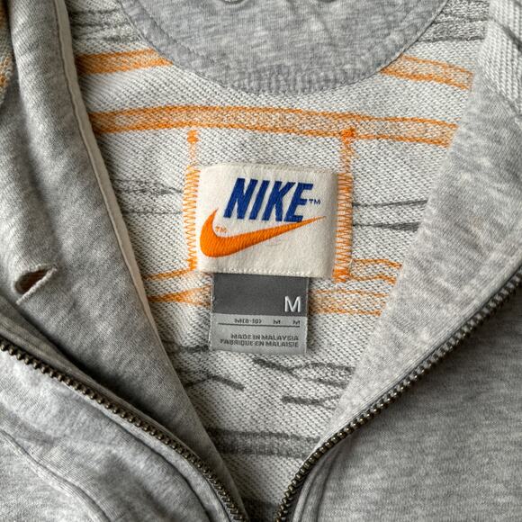 Nike Jacket Hoodie Women's Medium Gray Sneakers Athletic Training Fitness 5823 - Picture 2 of 15